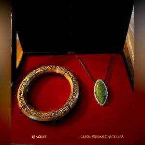 Marvel Shang-Chi Legend of the Ten Rings Bracelet & Pendant Comic Con Exclusive